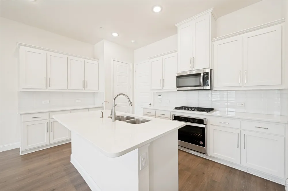 12986 Jk Ojha Street Farmers Branch, TX 75234