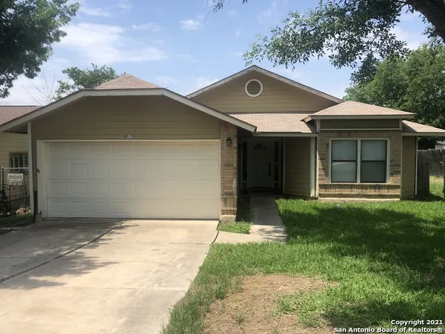 8515 Maple Ridge Dr