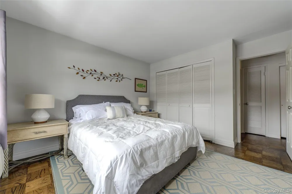 1 Anchorage Lane #2B Oyster Bay, NY 11771