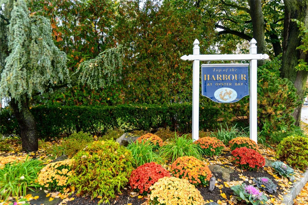 1 Anchorage Lane #2B Oyster Bay, NY 11771