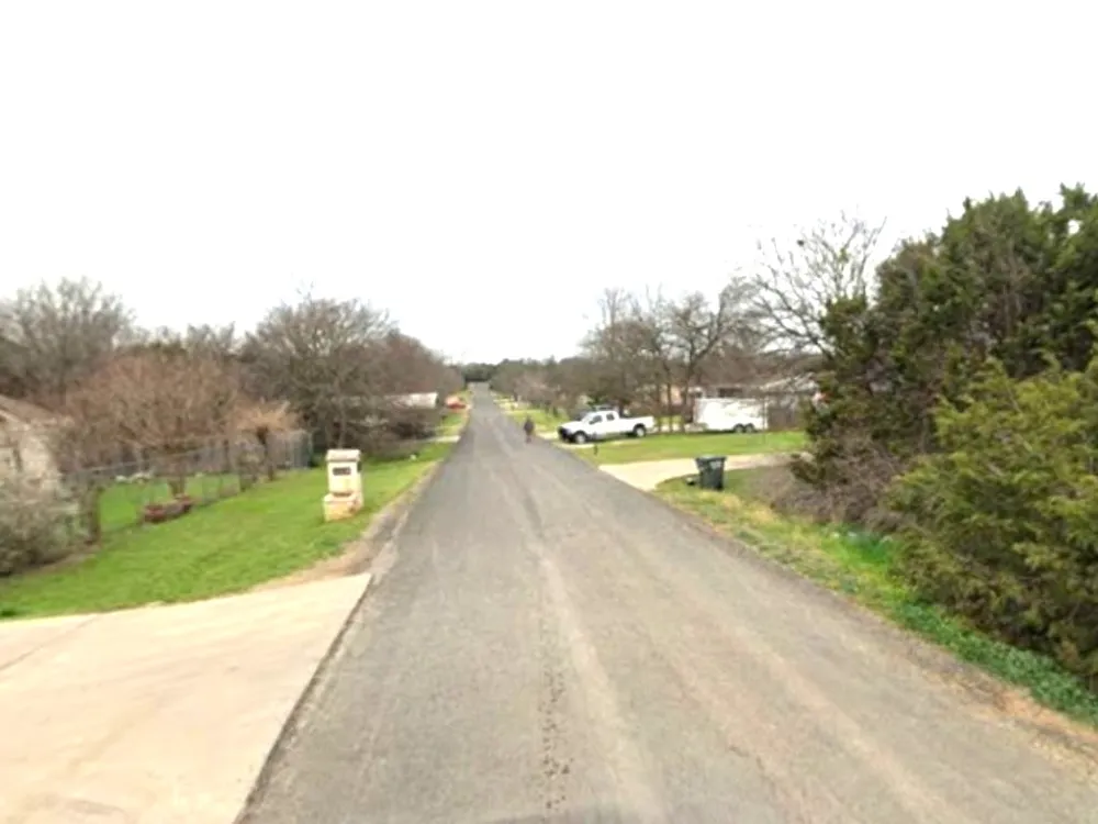 4256 Mistletoe Drive Belton, TX 76513