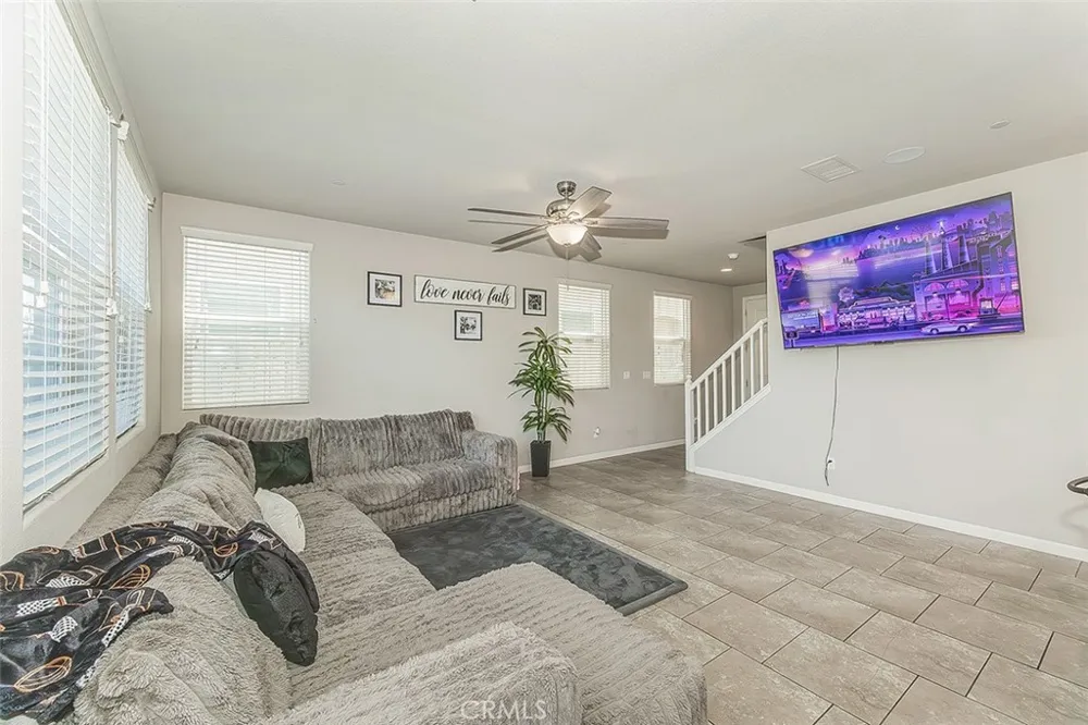 1363 Joy Drive Clovis, CA 93619