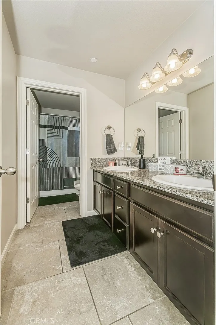 1363 Joy Drive Clovis, CA 93619
