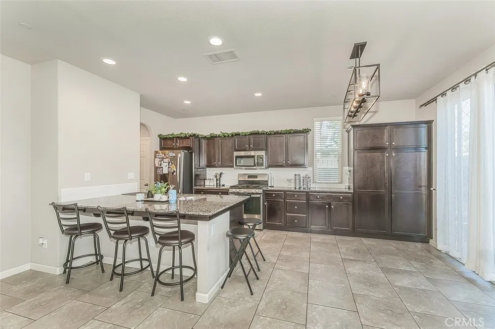 1363 Joy Drive Clovis, CA 93619