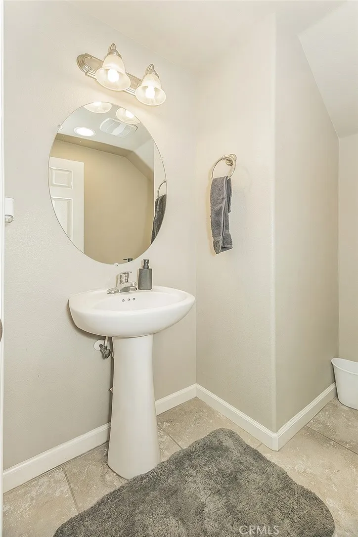 1363 Joy Drive Clovis, CA 93619