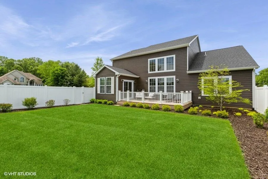 2600 Bell Circle Stevensville, MI 49127