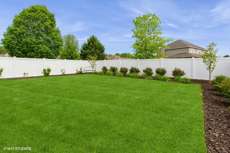 2600 Bell Circle Stevensville, MI 49127