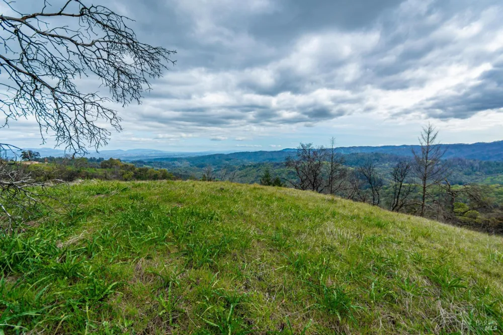 1401 Big Ridge Road Healdsburg, CA 95448
