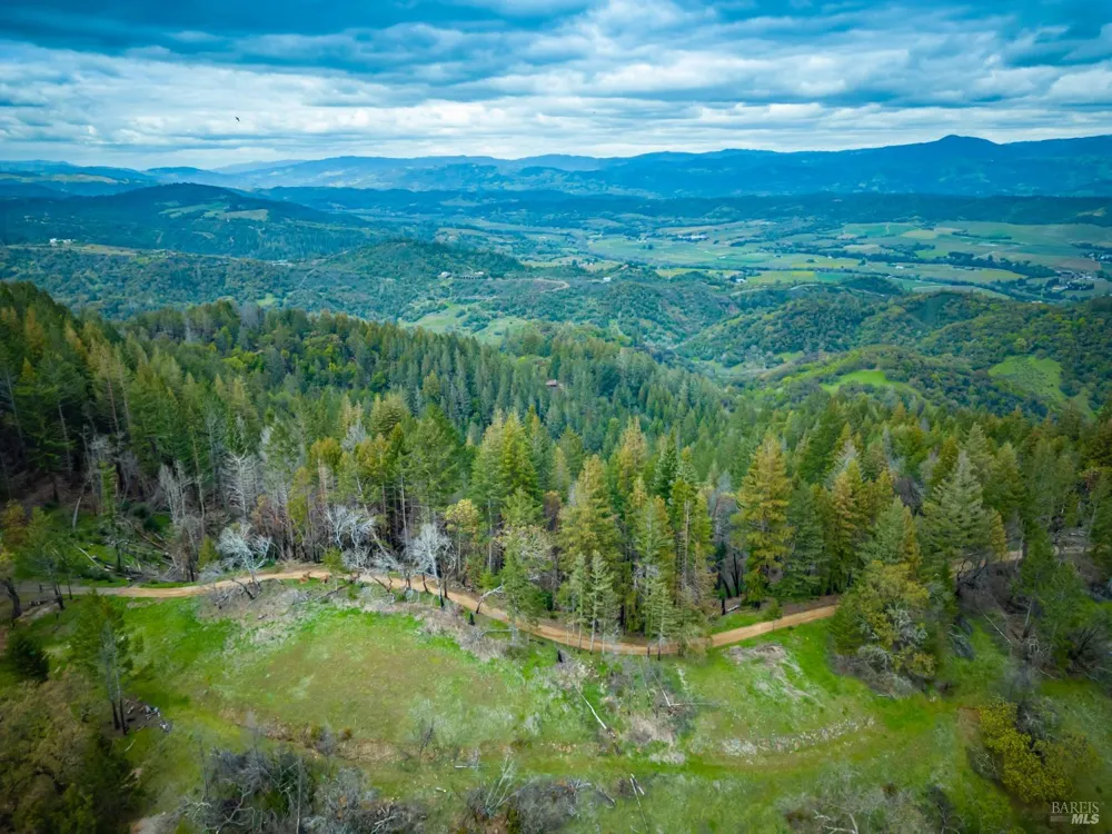 1401 Big Ridge Road Healdsburg, CA 95448