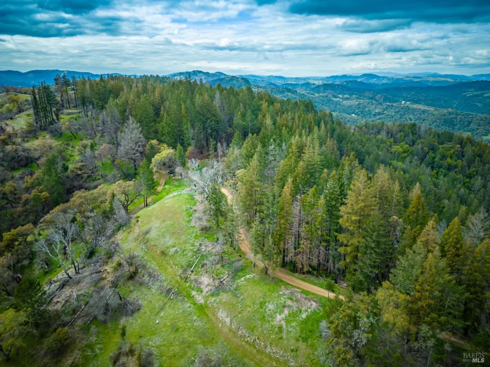 1401 Big Ridge Road Healdsburg, CA 95448