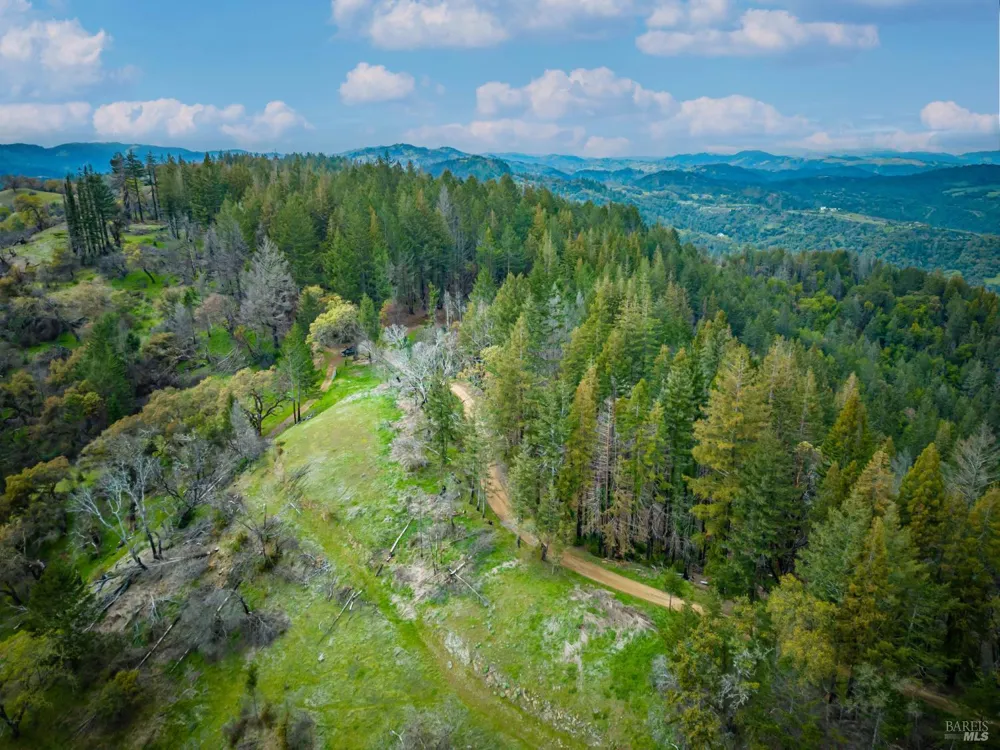 1401 Big Ridge Road Healdsburg, CA 95448