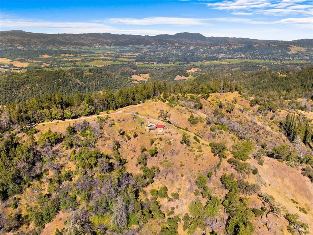 1401 Big Ridge Road Healdsburg, CA 95448