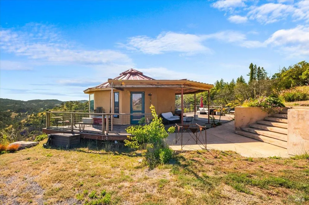 1401 Big Ridge Road Healdsburg, CA 95448