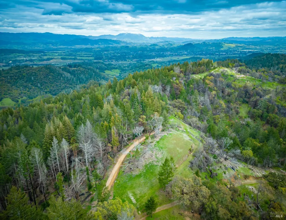 1401 Big Ridge Road Healdsburg, CA 95448