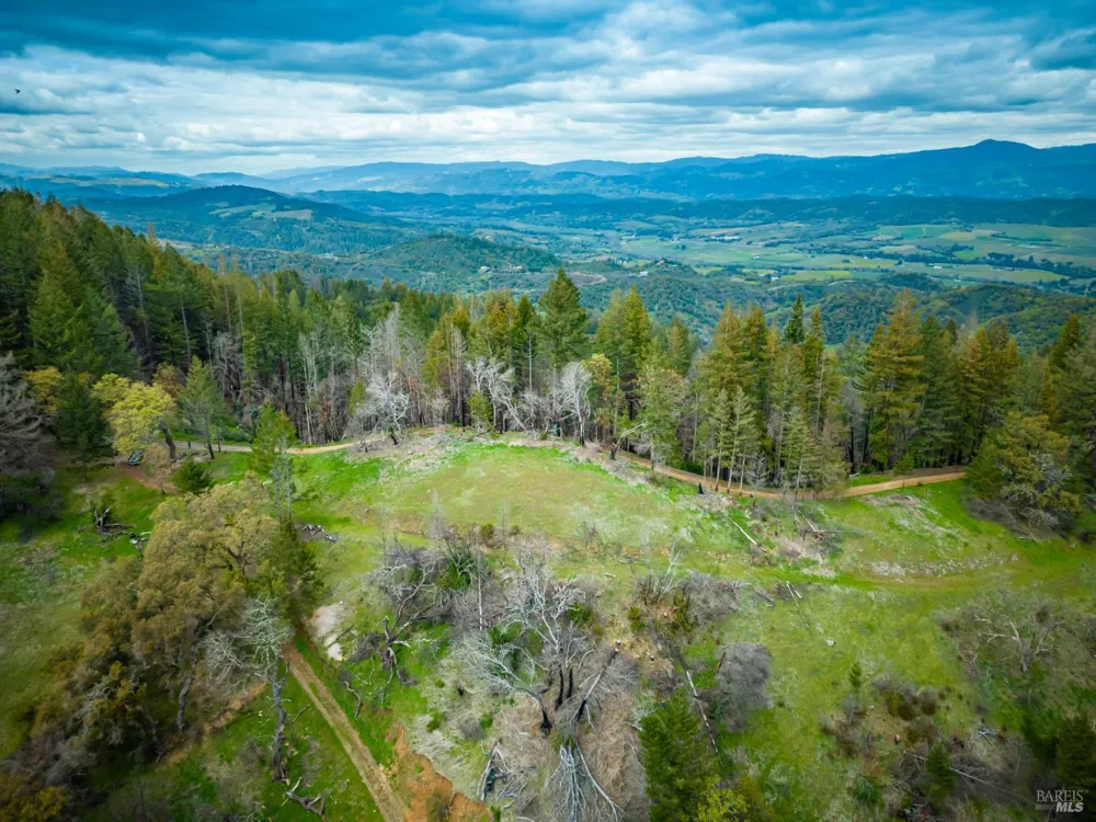 1401 Big Ridge Road Healdsburg, CA 95448