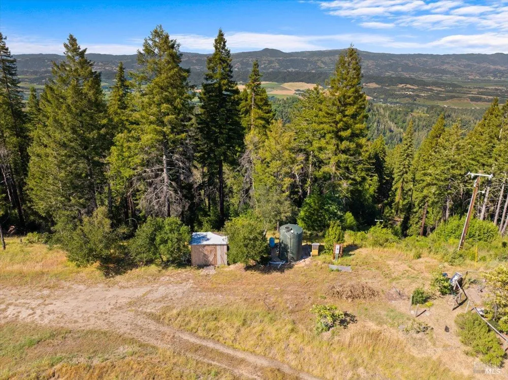 1401 Big Ridge Road Healdsburg, CA 95448