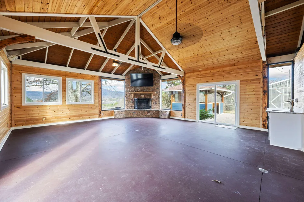 320 Crestview Lane Dayton, TN 37321