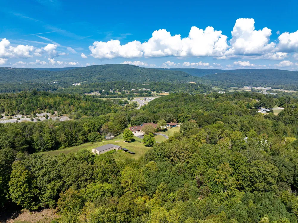 320 Crestview Lane Dayton, TN 37321