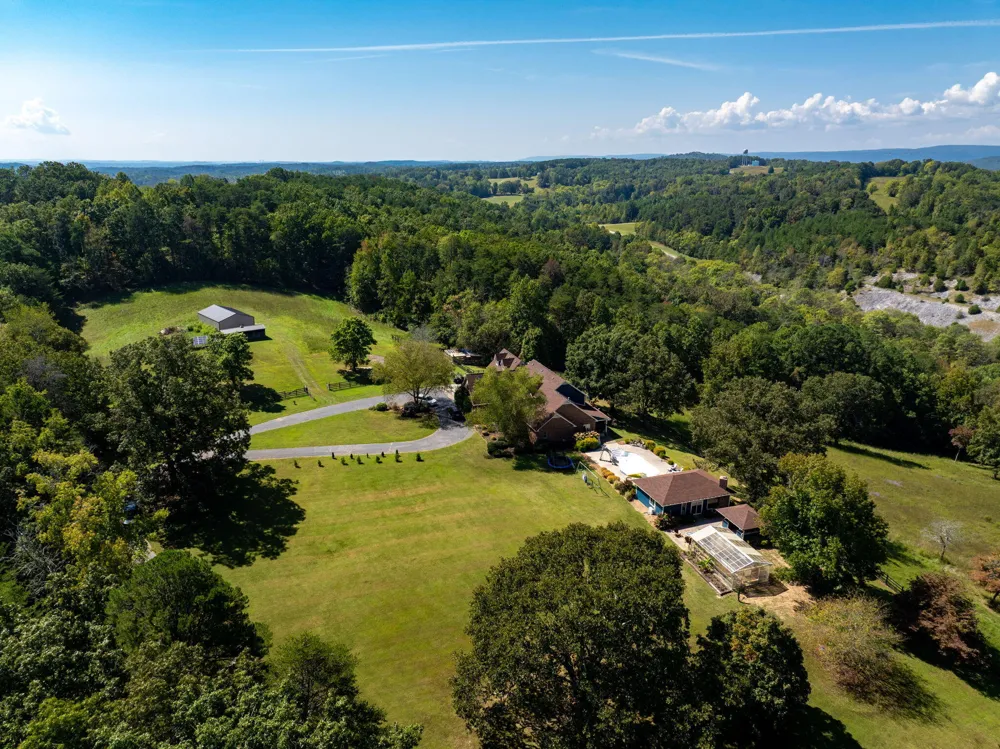 320 Crestview Lane Dayton, TN 37321