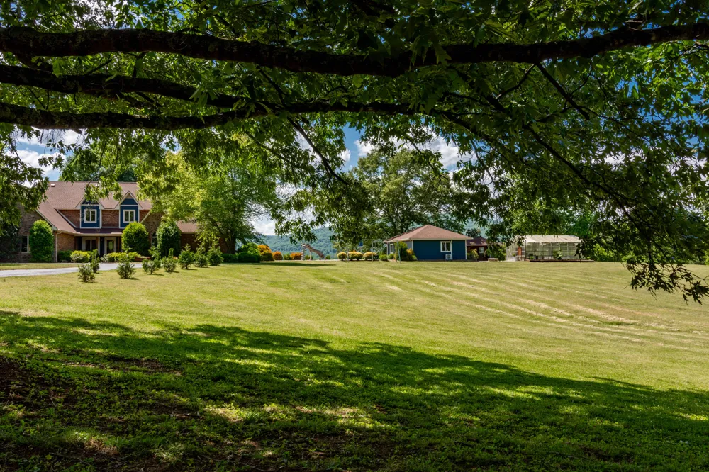 320 Crestview Lane Dayton, TN 37321
