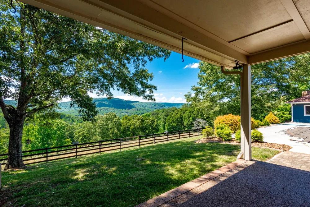 320 Crestview Lane Dayton, TN 37321