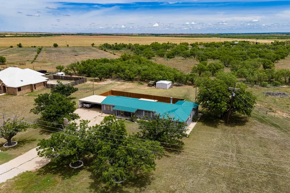 10992 State Highway 6 Avoca, TX 79503