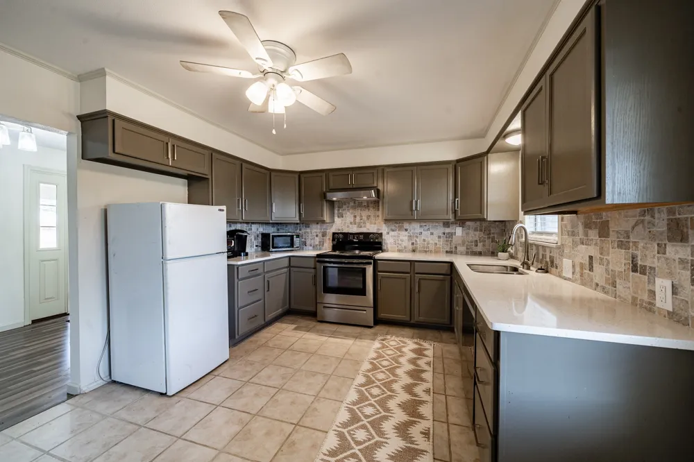10992 State Highway 6 Avoca, TX 79503