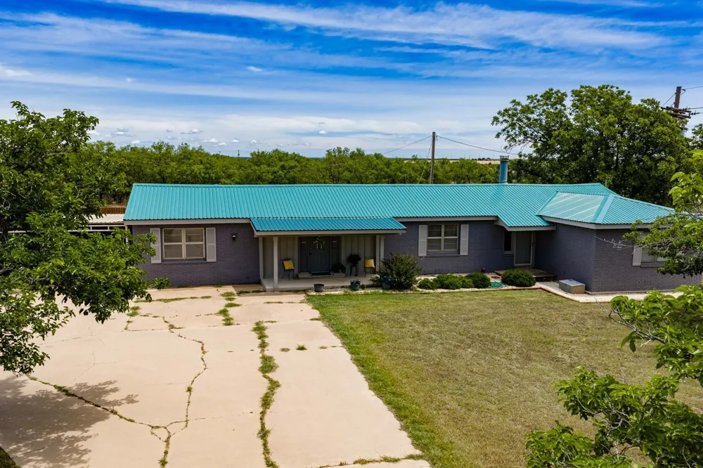 10992 State Highway 6 Avoca, TX 79503