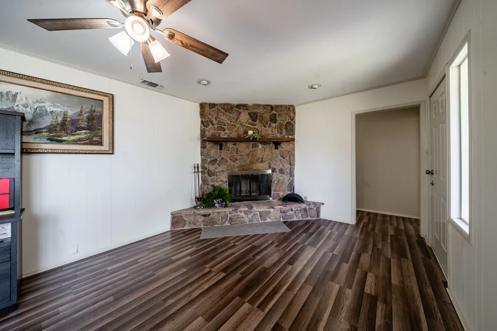 10992 State Highway 6 Avoca, TX 79503