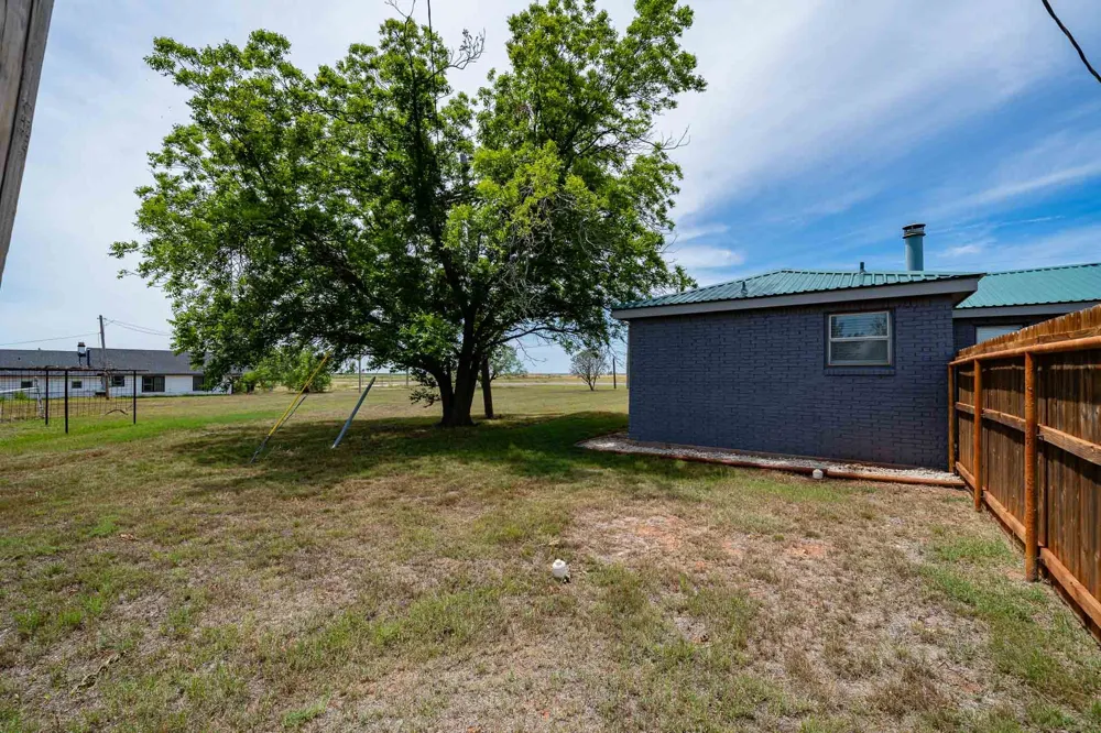 10992 State Highway 6 Avoca, TX 79503