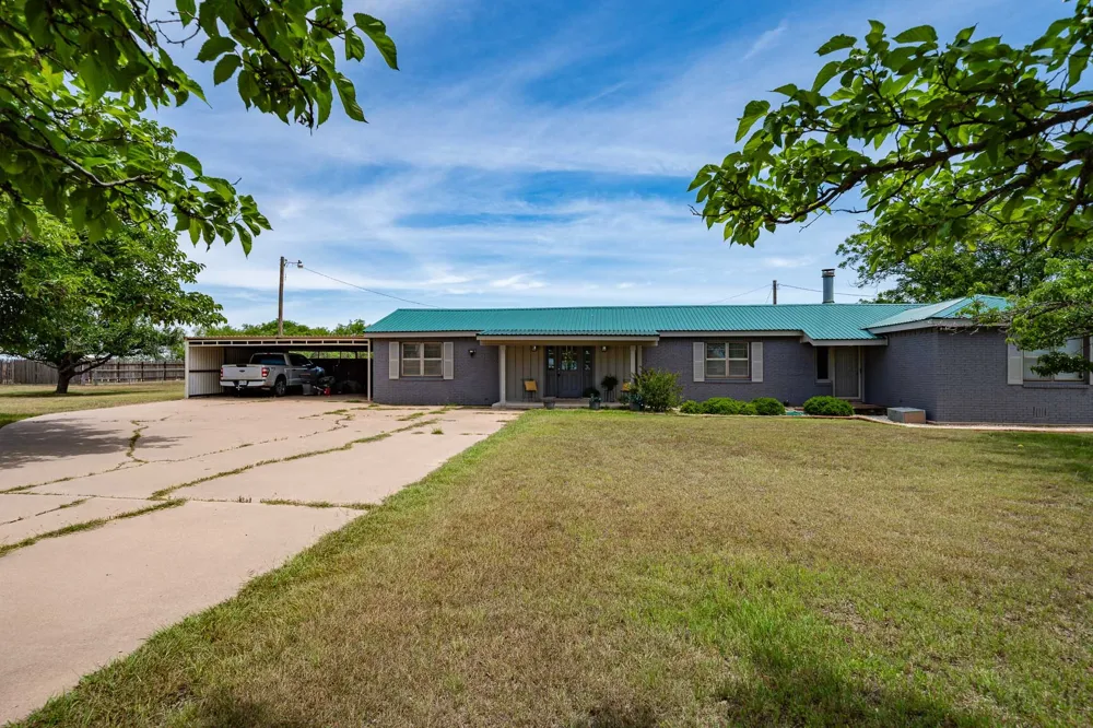 10992 State Highway 6 Avoca, TX 79503