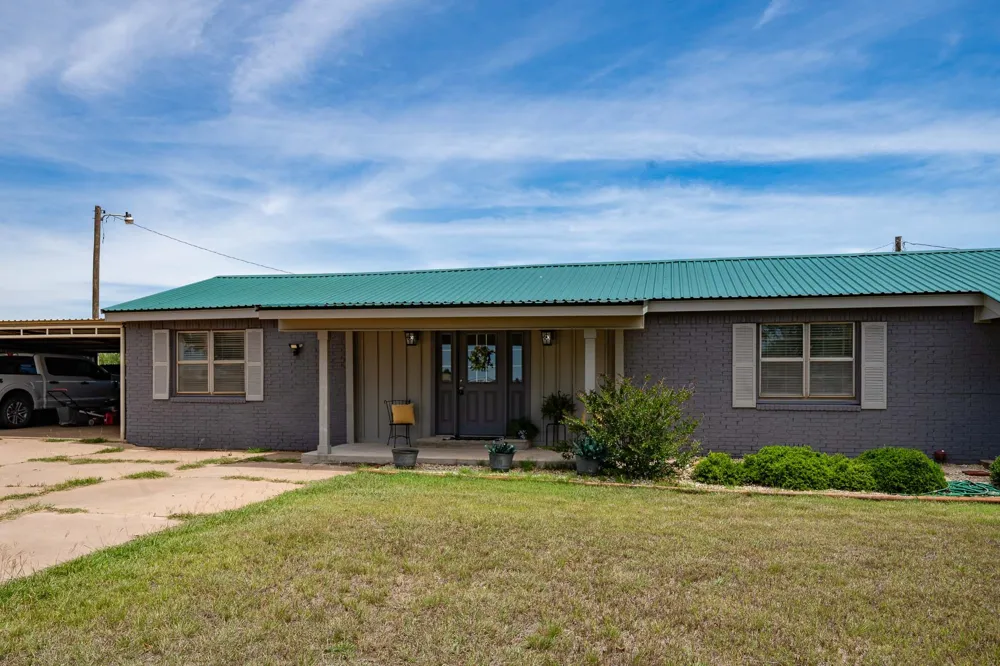 10992 State Highway 6 Avoca, TX 79503