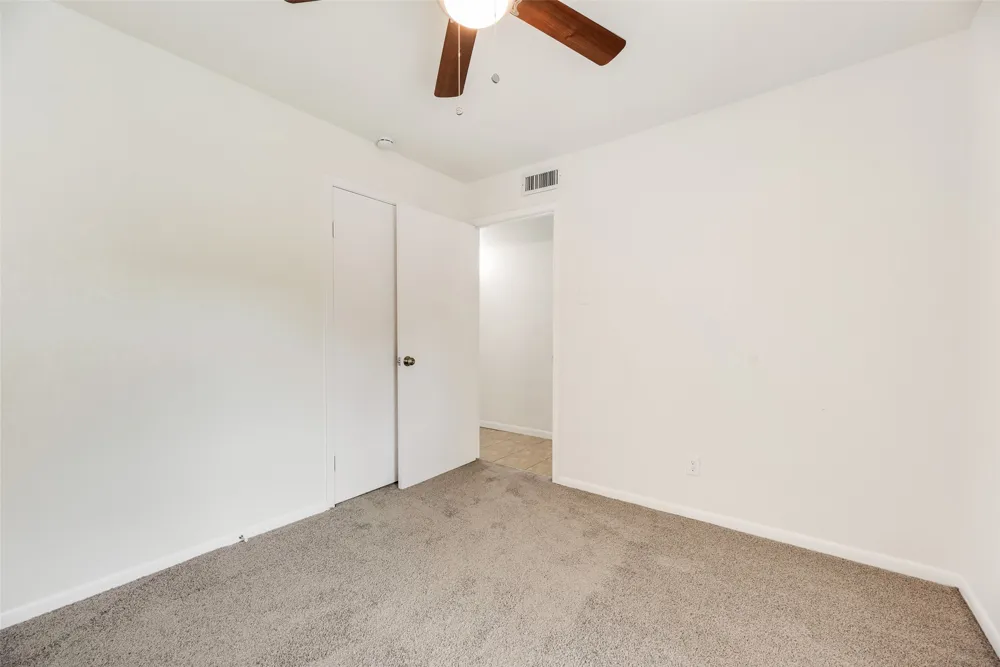 514 Valley Park Drive Garland, TX 75043