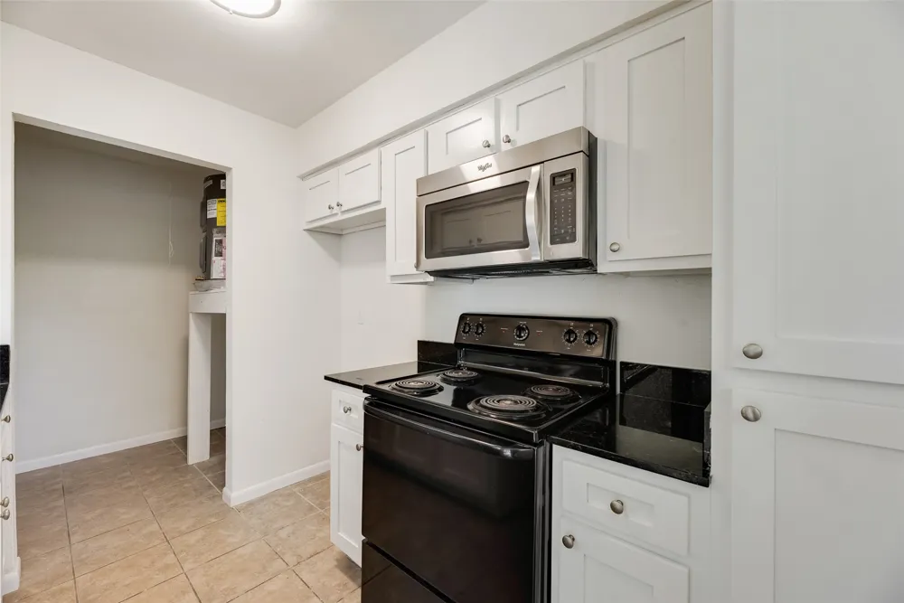 514 Valley Park Drive Garland, TX 75043