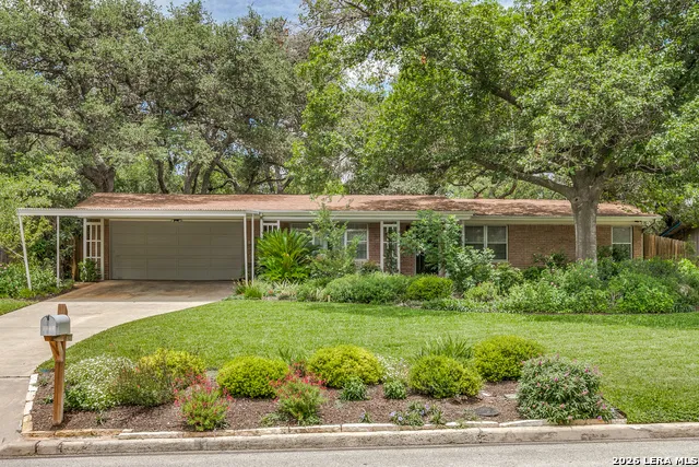 2811 Chisholm Trl