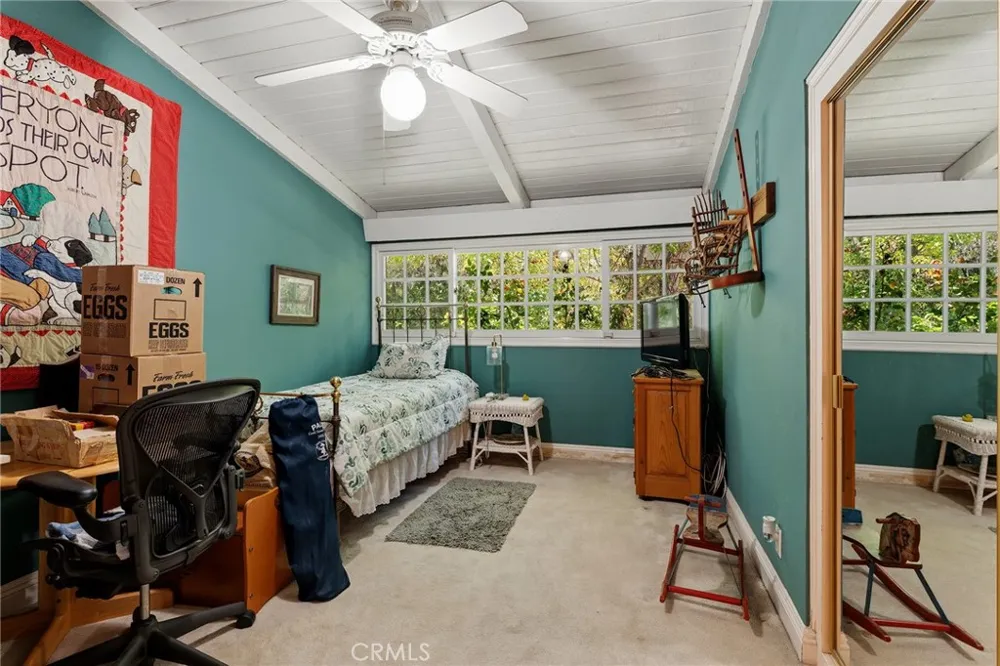 18070 Boris Drive Encino, CA 91316