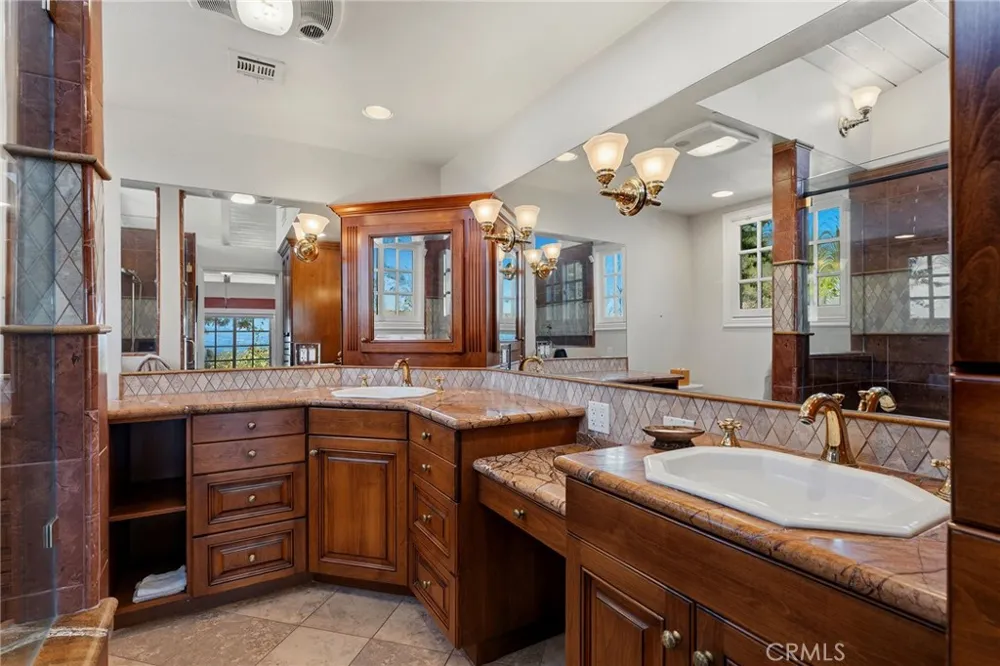 18070 Boris Drive Encino, CA 91316