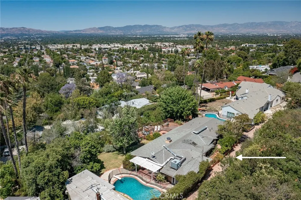 18070 Boris Drive Encino, CA 91316