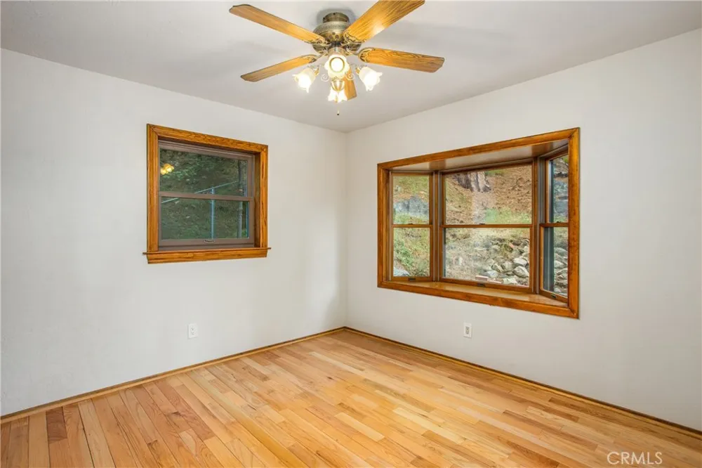 6429 Cedar Avenue Angelus Oaks, CA 92305