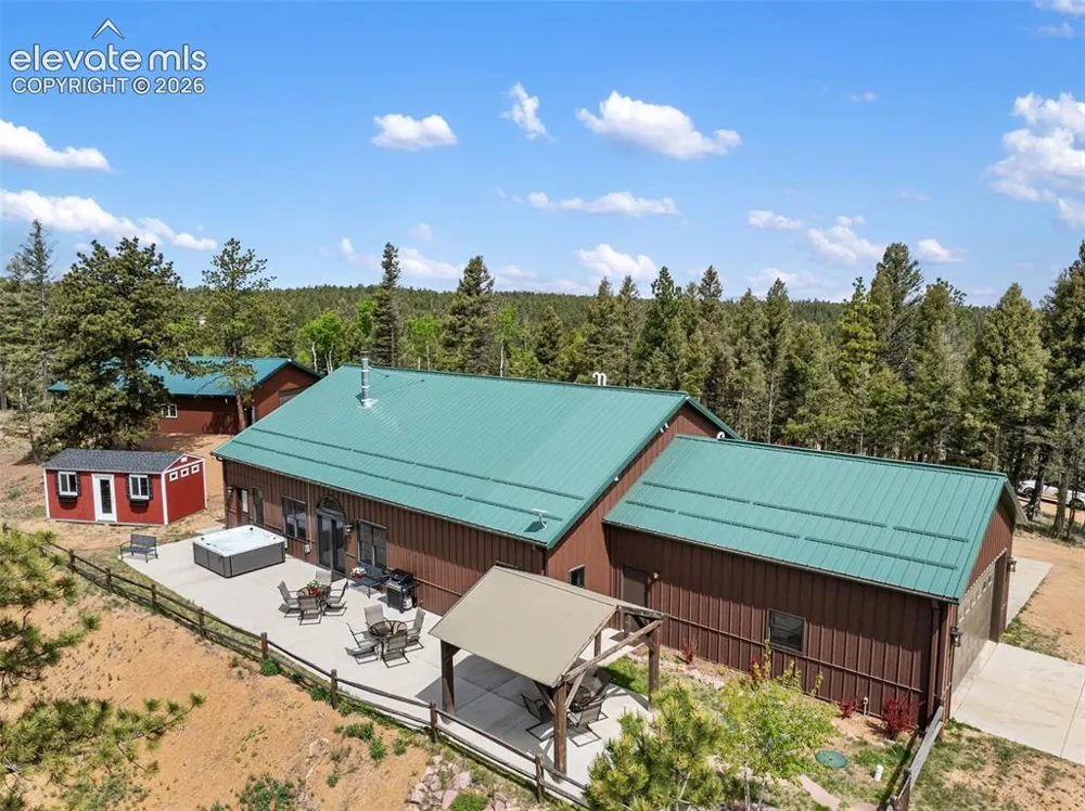 5542 North Road Divide, CO 80814