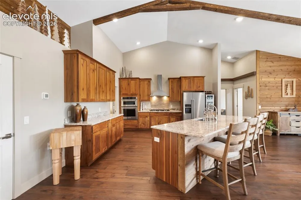 5542 North Road Divide, CO 80814