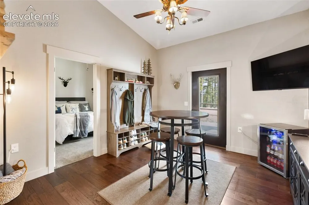 5542 North Road Divide, CO 80814