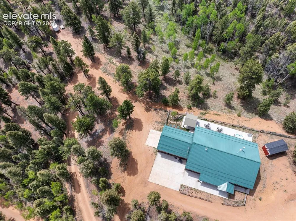 5542 North Road Divide, CO 80814