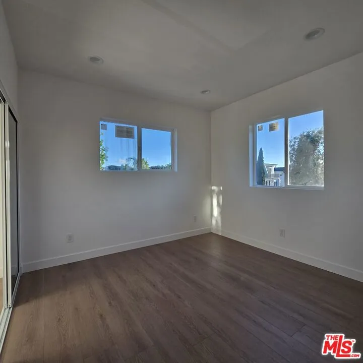 10829 Peach Grove Street #1 North Hollywood, CA 91601