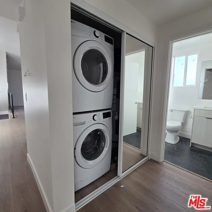 10829 Peach Grove Street #1 North Hollywood, CA 91601
