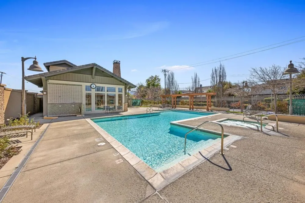 2881 Meridian Avenue #259 San Jose, CA 95124