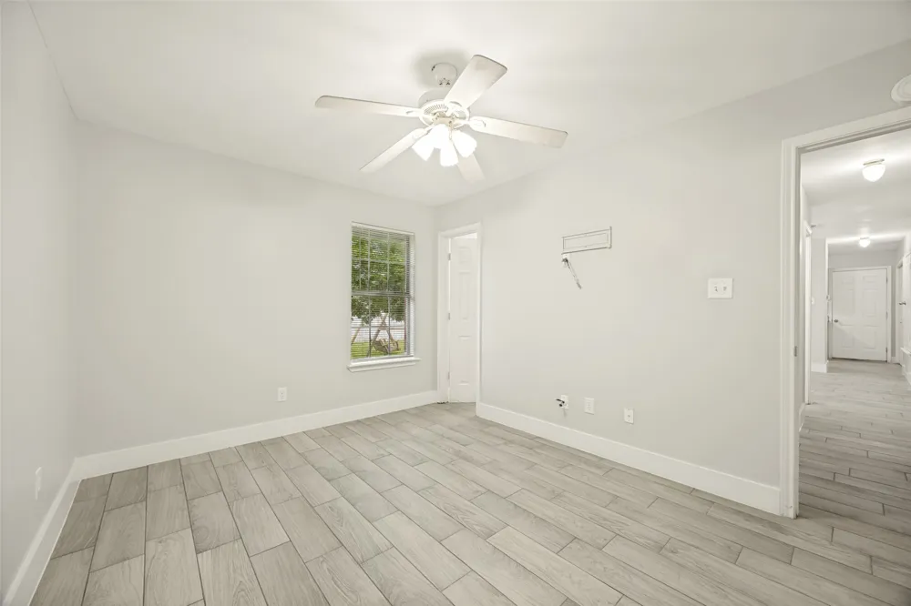 1009 Enlow Circle Commerce, TX 75428