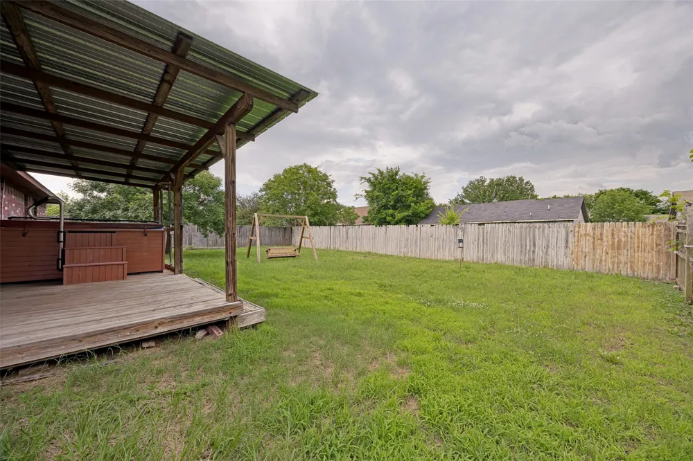 1009 Enlow Circle Commerce, TX 75428
