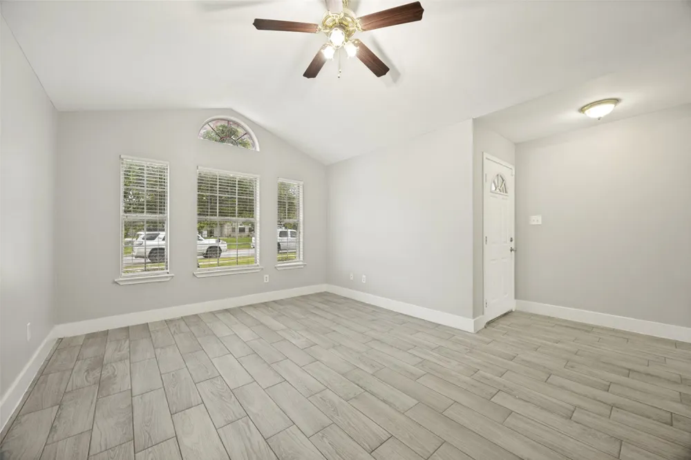 1009 Enlow Circle Commerce, TX 75428
