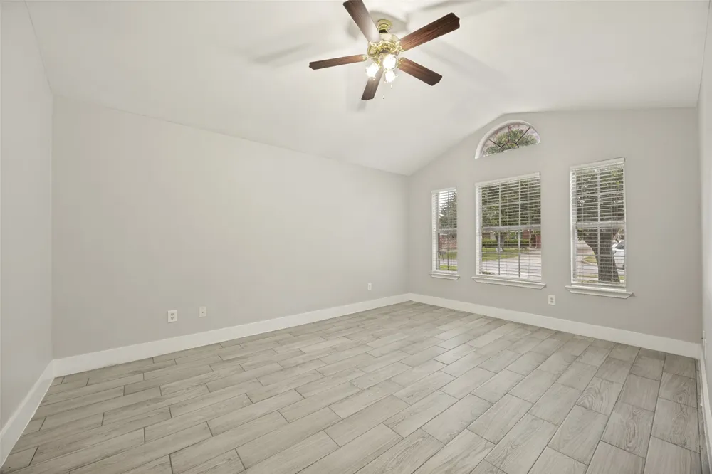 1009 Enlow Circle Commerce, TX 75428